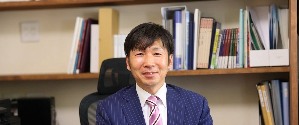 代表　古角恒樹